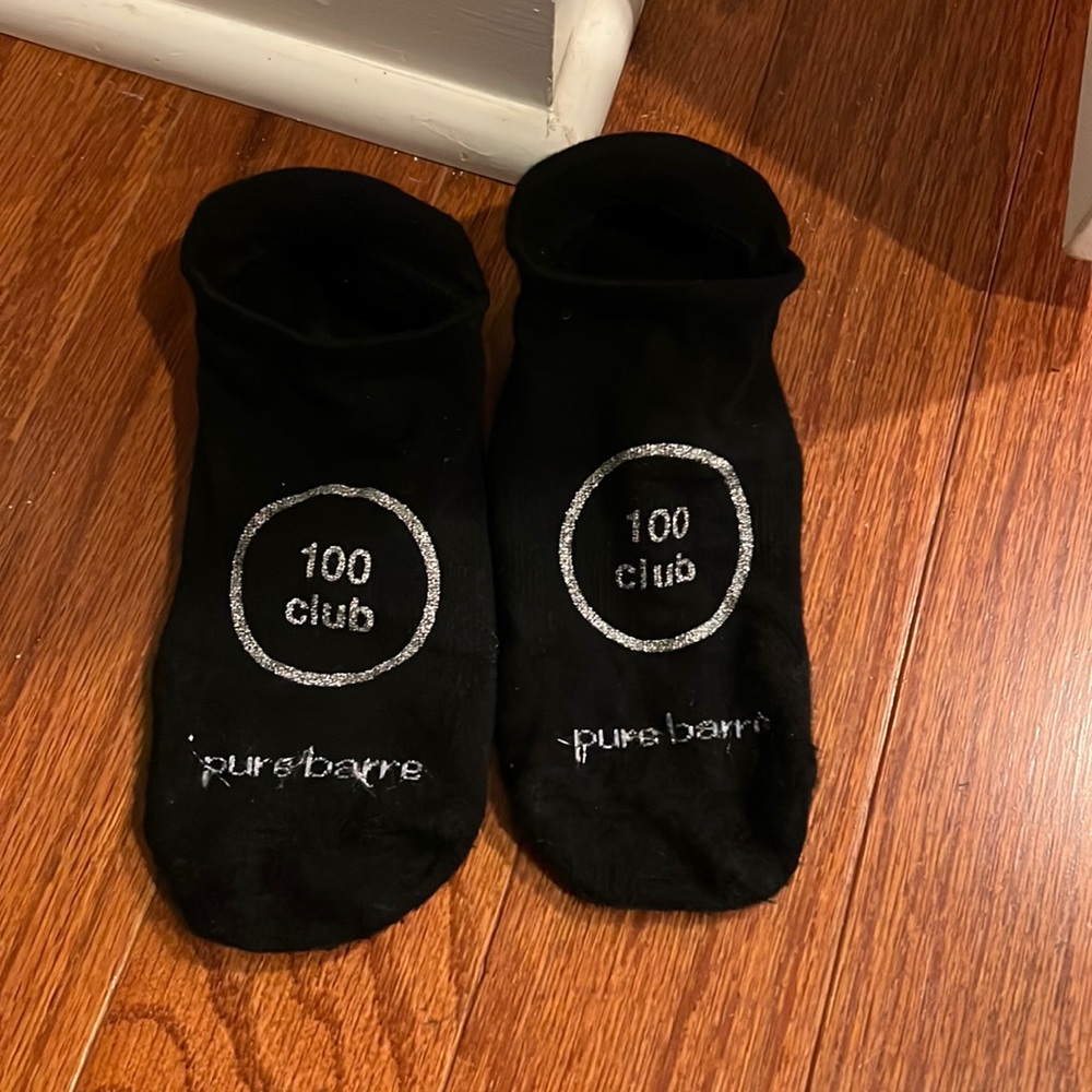 Pure Barre 100 classes sticky socks size small